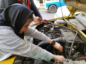 دوره آموزش مکانیک خودرو فقط بانوان