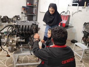 دوره آموزش مکانیک خودرو مناسب بانوان