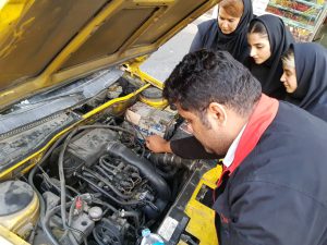مکانیک خودرو بانوان