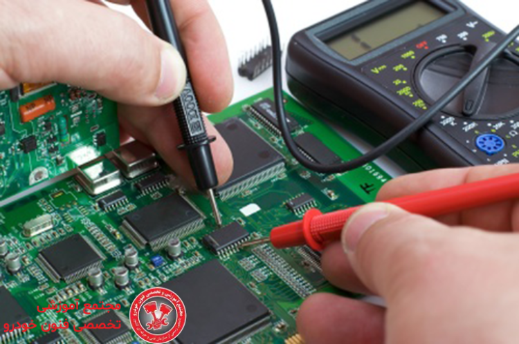 تعلیم تعمیرات ECU ماشین‌ سنگین‌ 