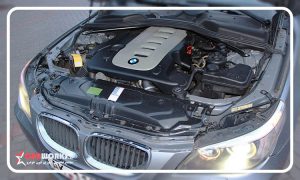 عیب یابی سیستم برق بی ام و با بررسی آن