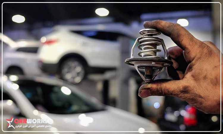 عملکرد ترموستات چیست؟