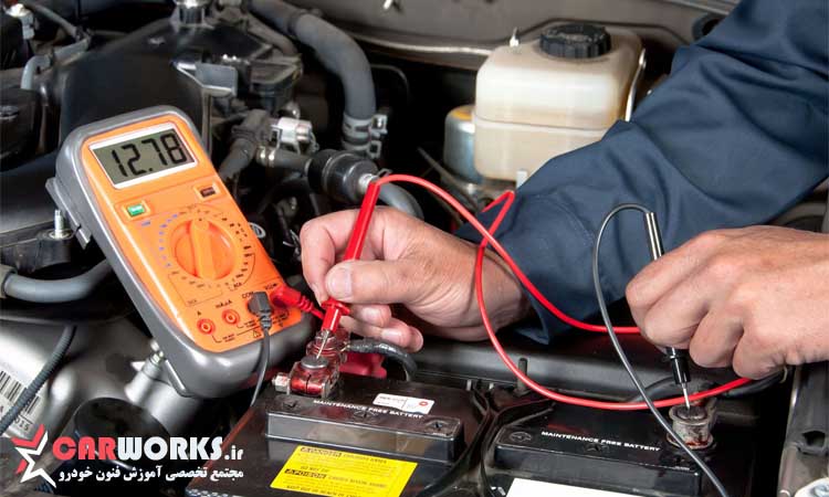 بررسی ظاهری باتری خودرو