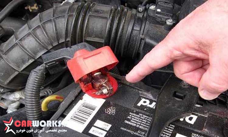 بررسی قطب های باتری چگونه است؟