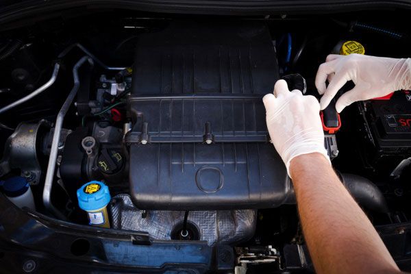 تقویت سیستم تخلیه موتور خودرو به دست متخصص و کارشناس خودرو