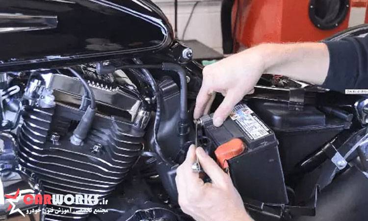 علائم خراب شدن باتری موتورسیکلت