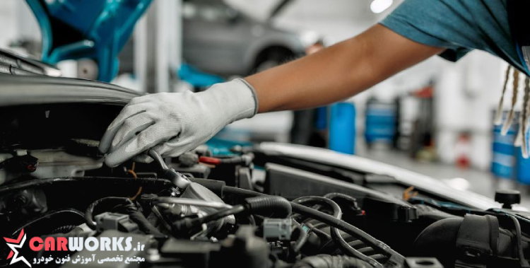 برطرف کردن مشکلات کارآموزان میکانیک ماشین 