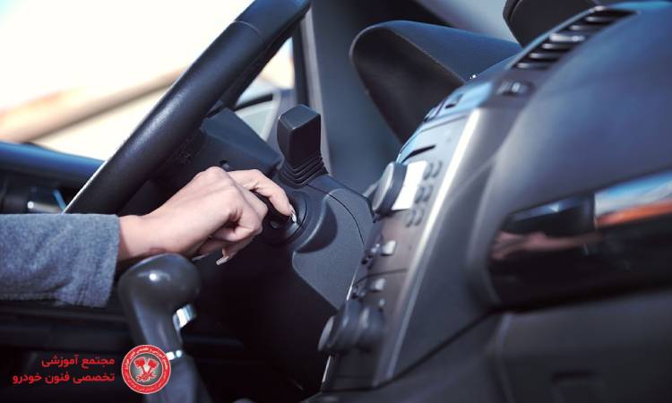 بررسی ۷ دلیل رایج روشن نشدن خودرو و راه حل آن‌ ها