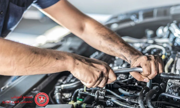 نکات ایمنی هنگام بررسی صدای غیر عادی موتور