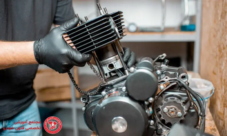 چرا شتاب موتور سیکلت بعد از مدتی نیاز به تقویت دارد؟